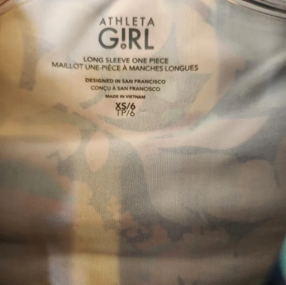 Athleta Girl Onepiece Longsleeved Rashguard, EUC!